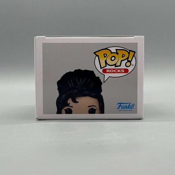 Funko Pop! Rocks #355 Amy Winehouse in Tank Top Exclusive w/ Protector *Vaulted* - Picture 5 of 6